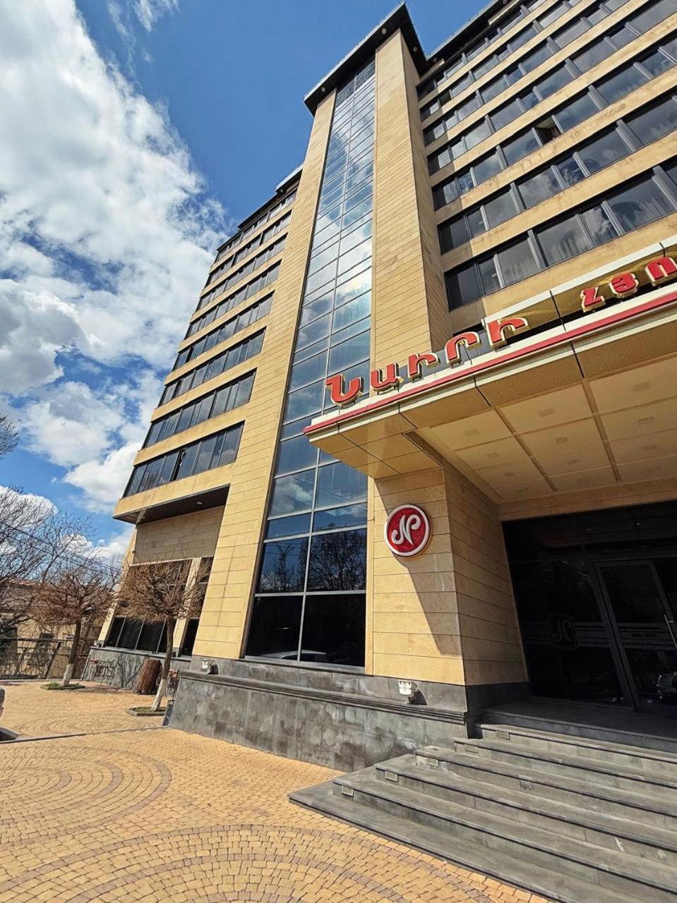 Elegant Hostel Erivan Exterior foto